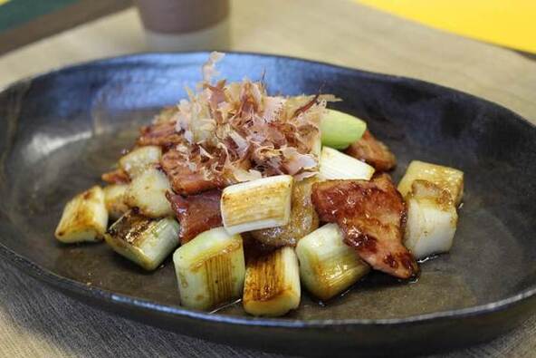 カツオ節香る ねぎ餅炒め