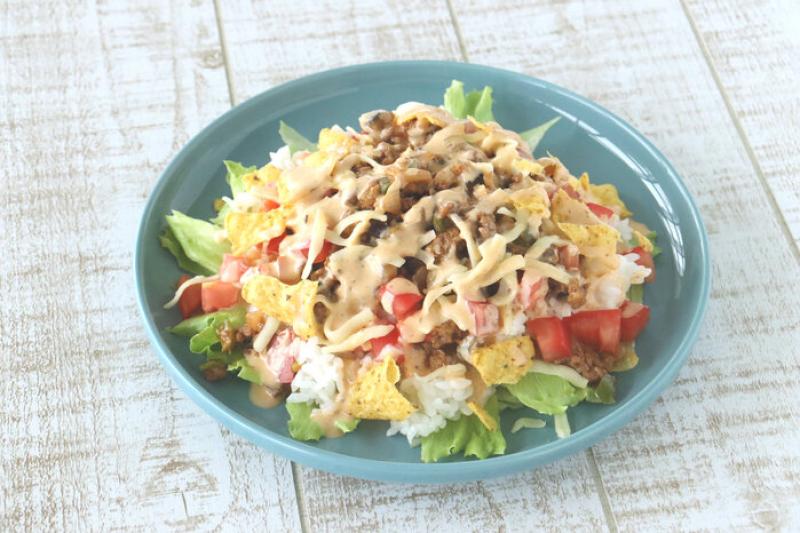 夏野菜たっぷりタコライス