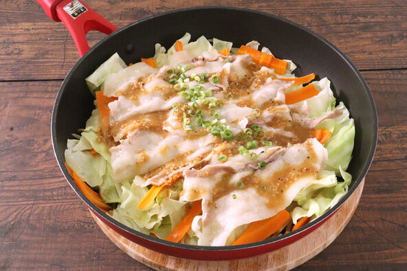 豚肉と野菜のワンパン蒸し